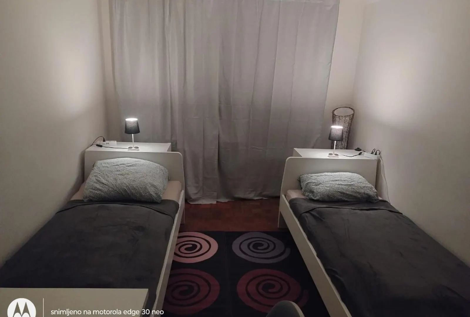 Zentrale Lage, Schoene 2 Zimmer, Voll Ausgestattet! Munich